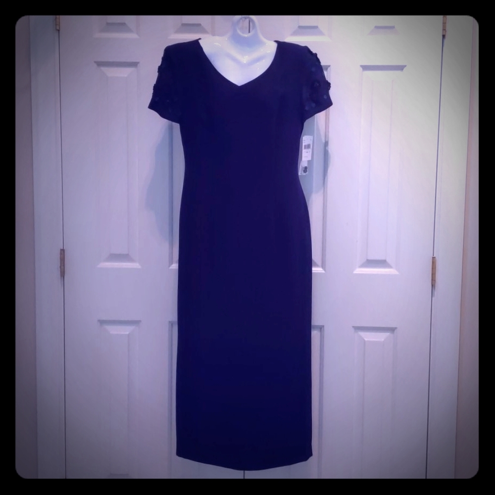 Donna Morgan short sleeve full length gown size 10